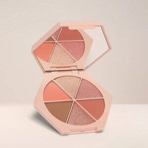 EM Cosmetics Divine Skies Eyeshadow Palette Magic Hour